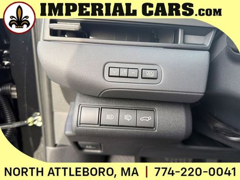 New 2026 Subaru Solterra Premium image 23