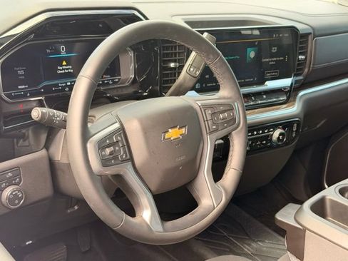 Used 2025 Chevrolet Silverado 1500 LT w/ Convenience Package II AWD/4WD image 19