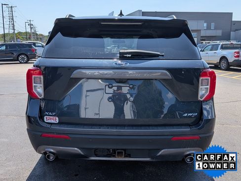 Certified 2023 Ford Explorer XLT w/ Equipment Group 202A AWD/4WD image 5