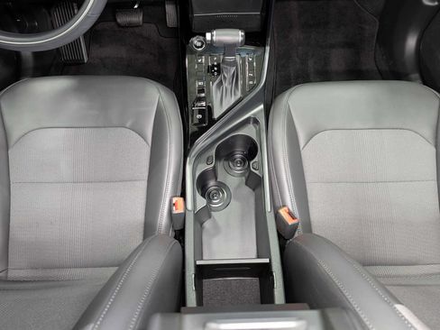 Used 2024 Kia Niro EX FWD image 19