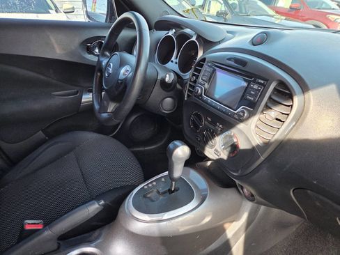 Used 2015 Nissan Juke S image 17