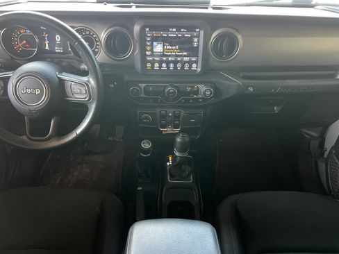 Used 2021 Jeep Wrangler Unlimited Sport AWD/4WD image 4