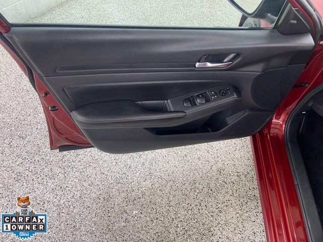 Used 2025 Nissan Altima 2.5 SV FWD image 16