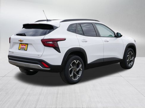 New 2026 Chevrolet Trax LT w/ Driver Confidence Package image 5