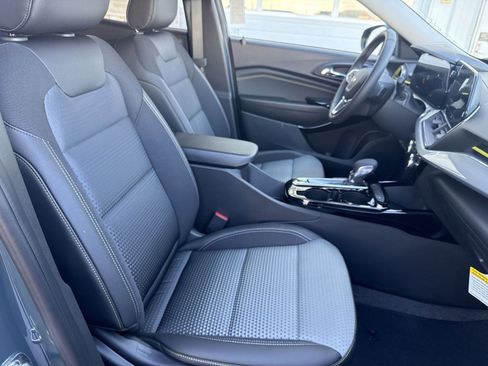 New 2026 Chevrolet Trax LT FWD image 19