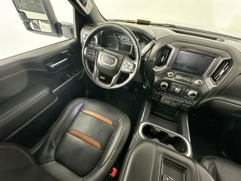 Used 2022 GMC Sierra 2500 AT4 w/ Gooseneck/5TH Wheel Package AWD/4WD image 9