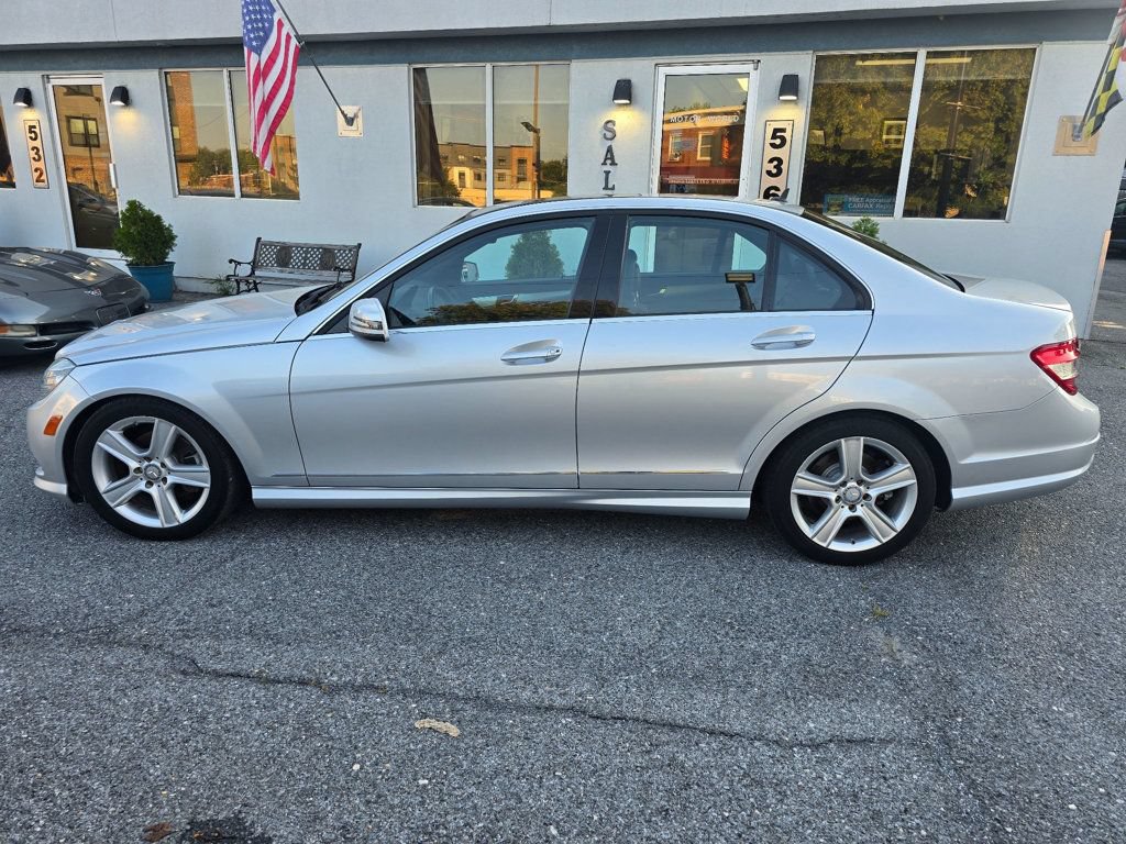 Used 2011 Mercedes-Benz C 300 4MATIC Sedan image 7