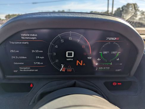 Used 2021 McLaren 720S Luxury image 17