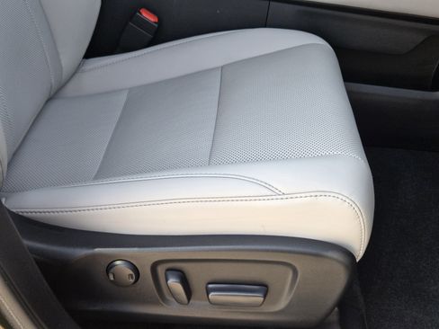 Used 2022 Lexus RX 350 FWD w/ Premium Package image 32