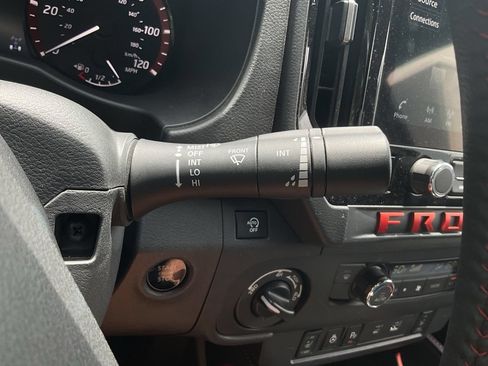 Used 2026 Nissan Frontier PRO-4X AWD/4WD image 36