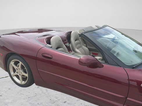 Used 2003 Chevrolet Corvette Convertible w/ Preferred Equipment Group1 RWD image 33