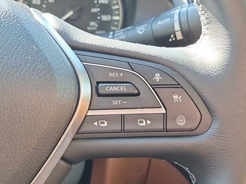 Used 2023 INFINITI Q50 Luxe AWD/4WD image 17