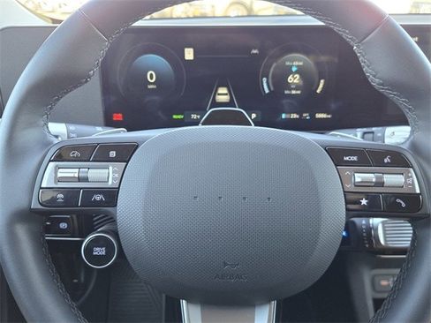 Certified 2025 Hyundai Ioniq 5 SE image 20