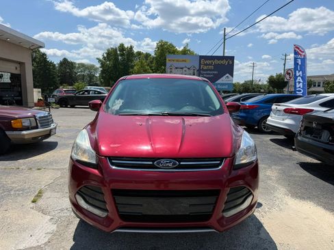 Used 2017 Ford Escape SE AWD/4WD image 9