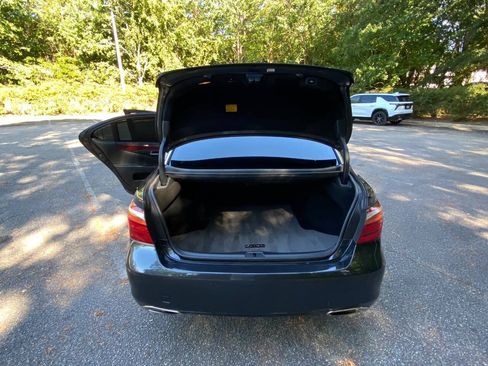 Used 2011 Lexus LS 460 L w/ Luxury Pkg RWD image 47