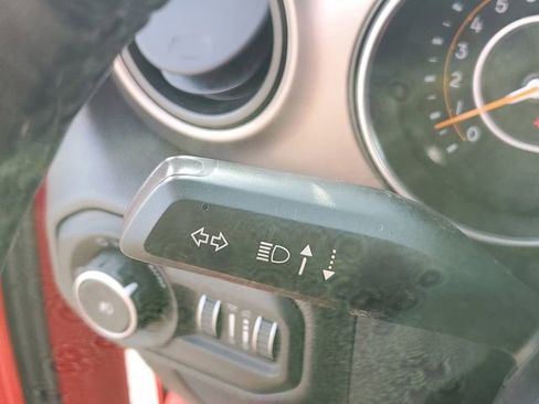 Used 2018 Jeep Wrangler Unlimited Sport w/ Technology Group AWD/4WD image 17