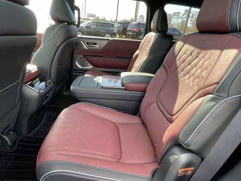 New 2026 INFINITI QX80 Autograph image 13