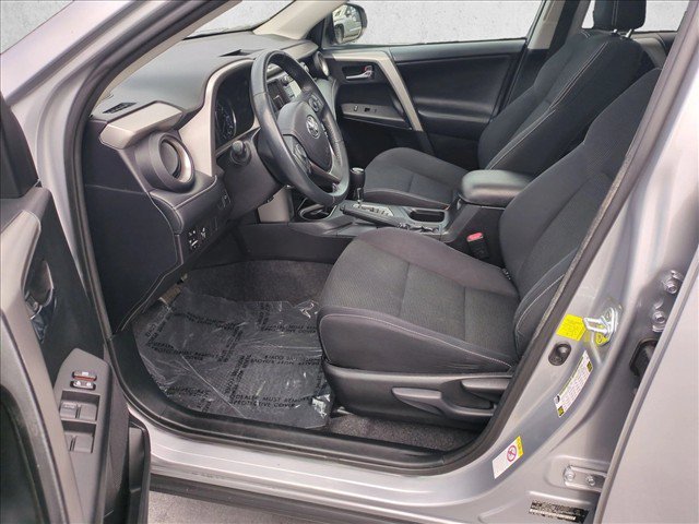 Used 2016 Toyota RAV4 XLE FWD image 16