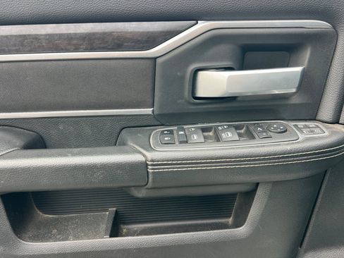 Used 2024 RAM 3500 Big Horn image 11