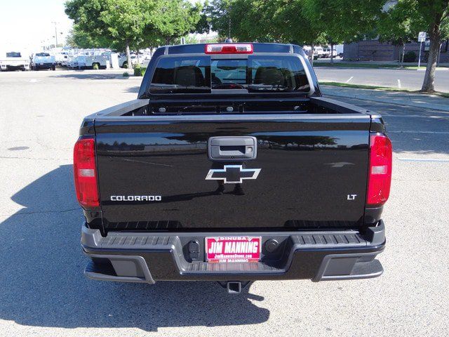 Used 2016 Chevrolet Colorado LT w/ LT Convenience Package RWD image 8