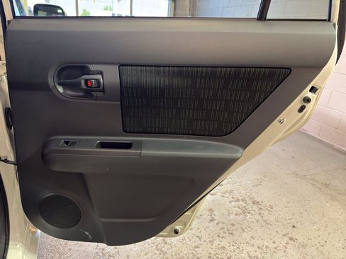Used 2014 Scion xB Release Series 10.0 FWD image 12
