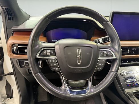 Used 2023 Lincoln Nautilus Reserve w/ Equipment Group 202A AWD/4WD image 14