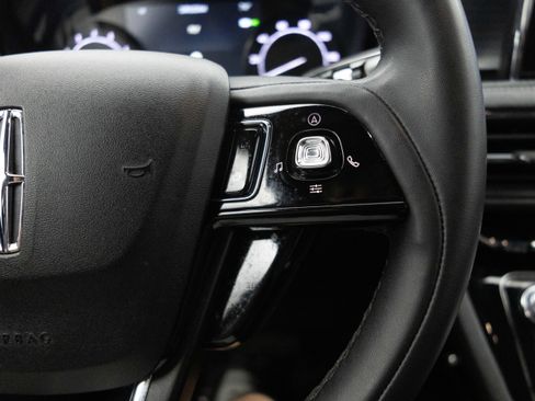 Used 2022 Lincoln Corsair AWD w/ Equipment Group 101A image 40