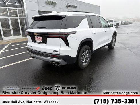 Used 2025 Chevrolet Traverse LT AWD/4WD image 10