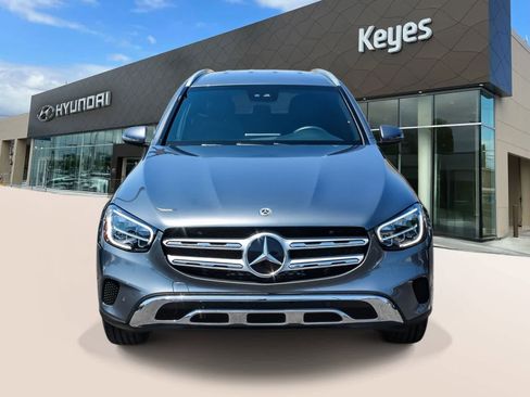 Used 2022 Mercedes-Benz GLC 300 image 2