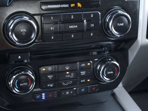 Used 2017 Ford F150 Lariat AWD/4WD image 30