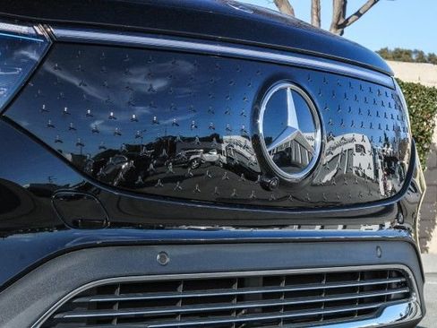 New 2025 Mercedes-Benz EQB 300 4MATIC image 5