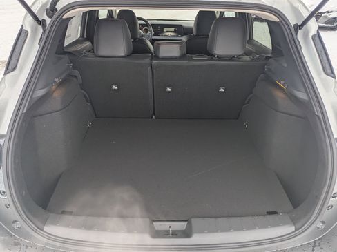 New 2026 Nissan Kicks SR w/ Cold Weather Package image 12