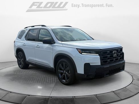 Used 2026 Honda Pilot Sport image 1