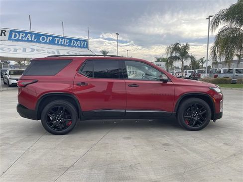 Used 2022 Chevrolet Traverse Premier w/ Redline Edition image 9