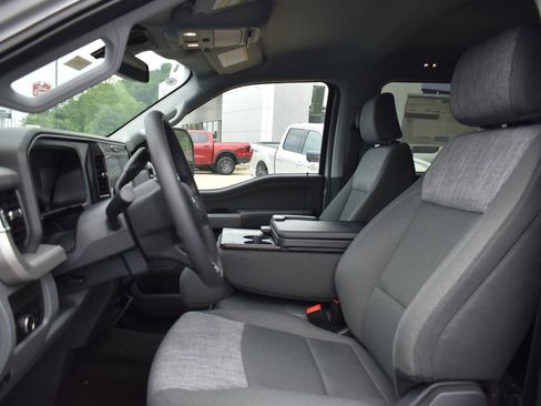 New 2026 Ford F350 XLT w/ XLT Premium Package AWD/4WD image 16