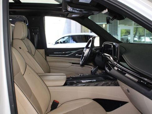 Used 2021 Cadillac Escalade Premium Luxury w/ Driver Assist Tech Package AWD/4WD image 20