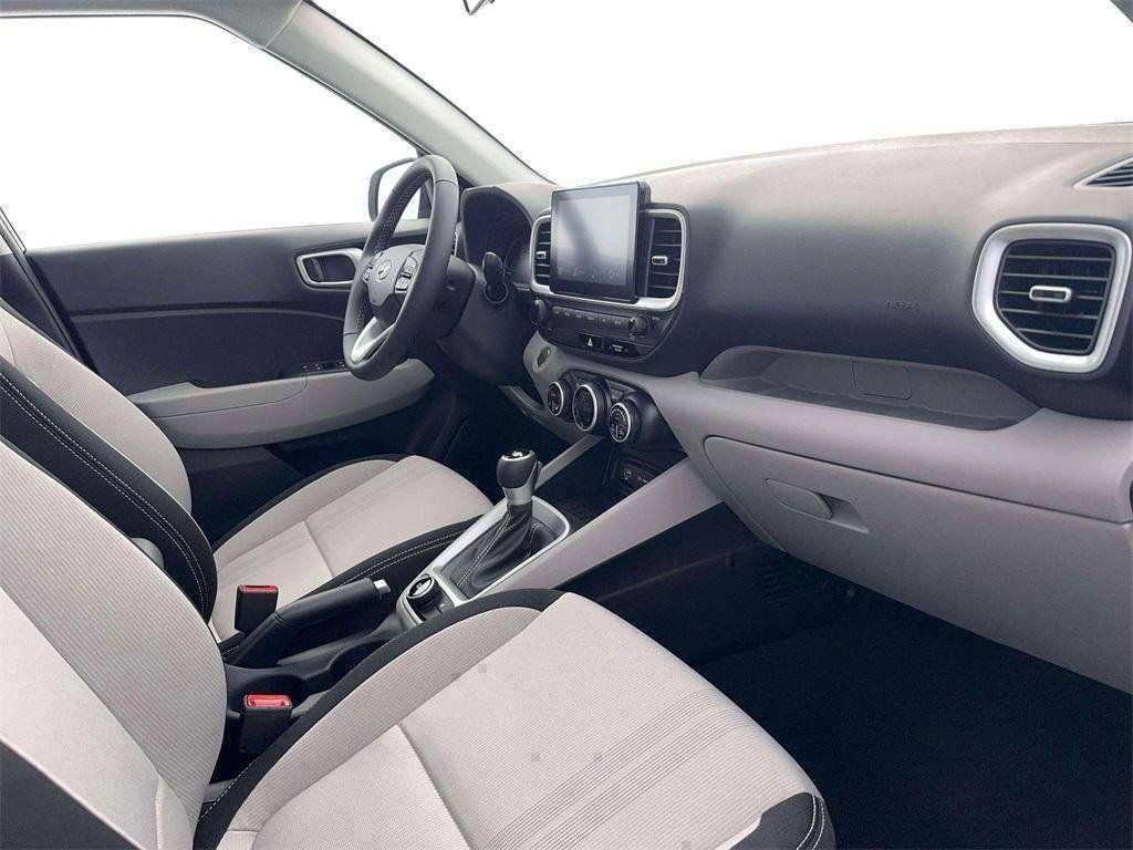 Certified 2026 Hyundai Venue SEL FWD image 15