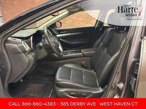 Certified 2023 Nissan Maxima SV w/ Floor Mat Group image 7