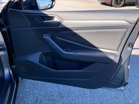 Used 2021 Volkswagen Jetta S image 42