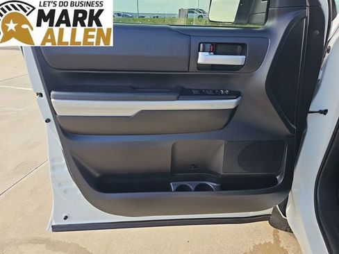 Used 2020 Toyota Tundra SR5 w/ SR5 Leather Package AWD/4WD image 21