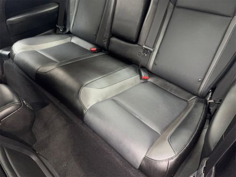 Used 2023 Dodge Challenger SXT w/ Plus Package image 32