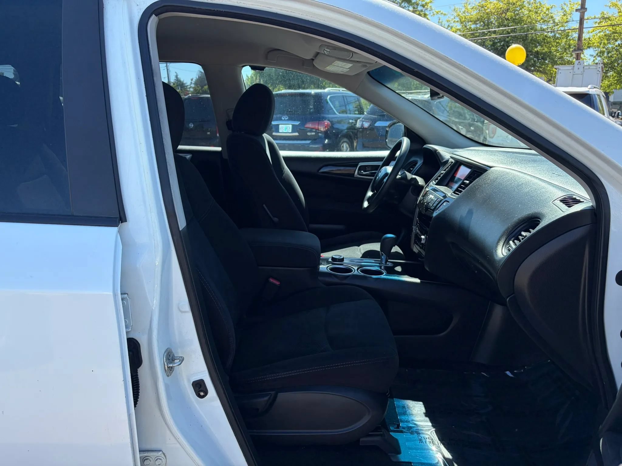Used 2014 Nissan Pathfinder SL AWD/4WD image 16