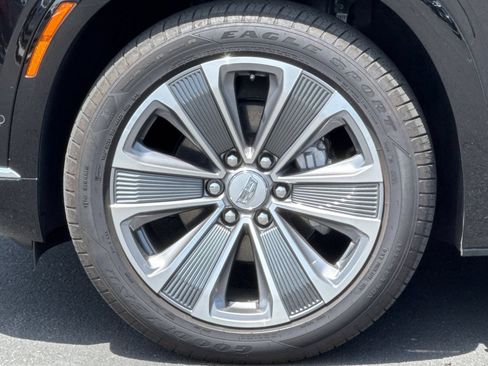 Used 2026 Cadillac Vistiq Luxury AWD/4WD image 44