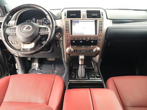 Used 2021 Lexus GX 460 Premium w/ Premium Package image 18