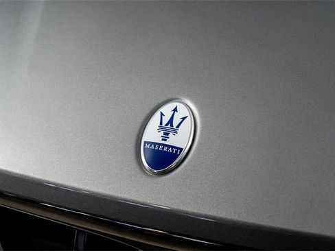 Used 2022 Maserati Levante Modena image 20