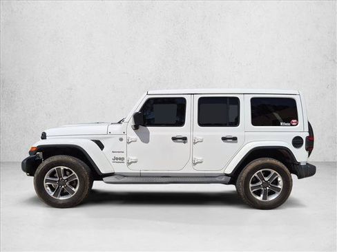Used 2019 Jeep Wrangler Unlimited Sahara AWD/4WD image 9