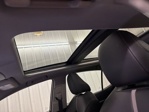 Used 2019 Toyota Camry XSE image 12