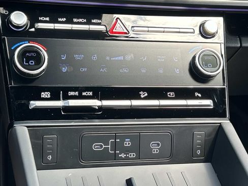 New 2026 Hyundai Santa Fe Calligraphy FWD image 36