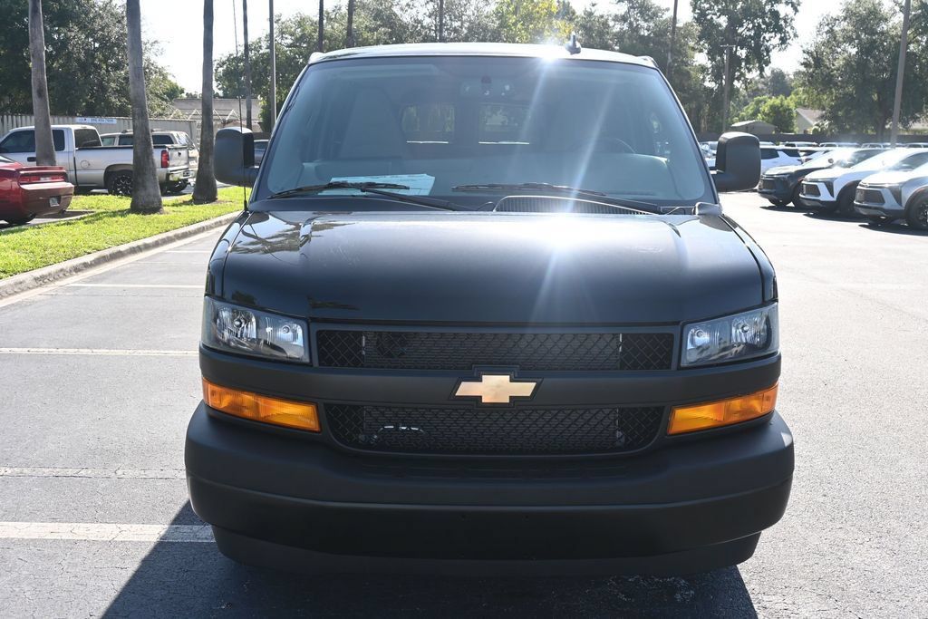 New 2025 Chevrolet Express 3500 LS RWD image 8