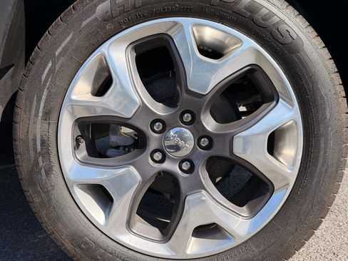 Used 2020 Jeep Compass Limited AWD/4WD image 8